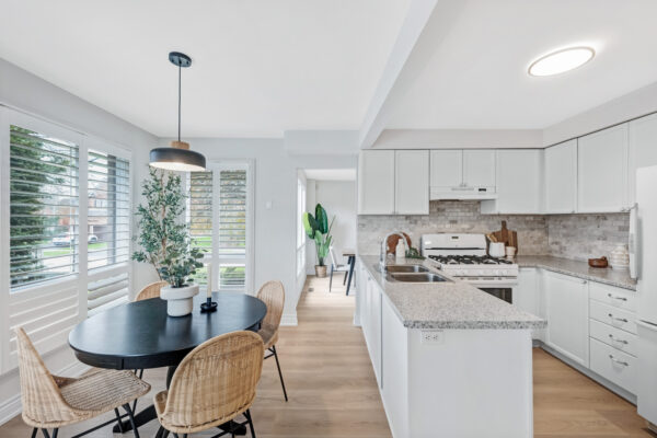 1204-Maple-Gate-Crescent-Pickering-Web-Salisbury-22