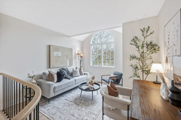 1204-Maple-Gate-Crescent-Pickering-Web-Salisbury-36