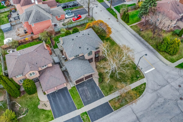 1204-Maple-Gate-Crescent-Pickering-Web-Salisbury-4