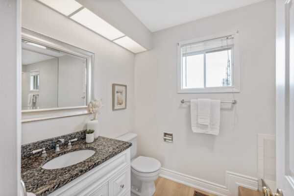 1204-Maple-Gate-Crescent-Pickering-Web-Salisbury-44