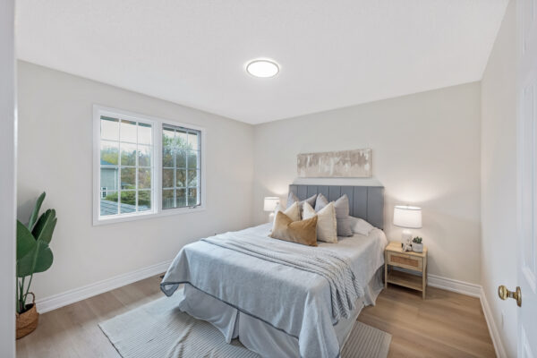 1204-Maple-Gate-Crescent-Pickering-Web-Salisbury-51