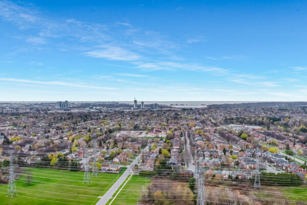 1204-Maple-Gate-Crescent-Pickering-Web-Salisbury-66