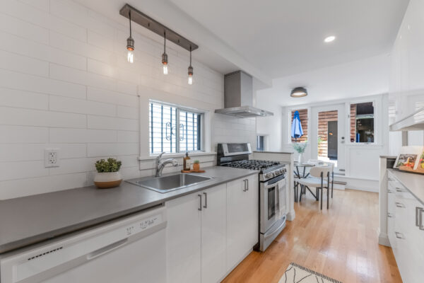 14-Whitaker-Avenue-Toronto-Web-Salisbury-18