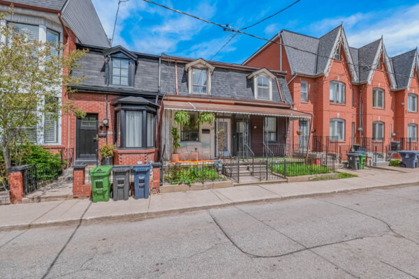 14-Whitaker-Avenue-Toronto-Web-Salisbury-2