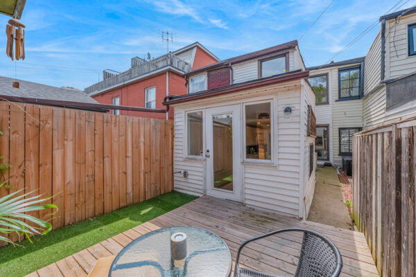 14-Whitaker-Avenue-Toronto-Web-Salisbury-37