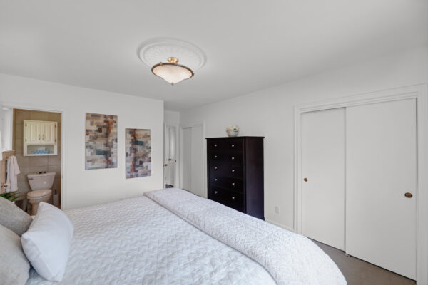 147-Verobeach-Boulevard-Toronto-Web-Salisbury-32
