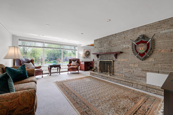 147-Verobeach-Boulevard-Toronto-Web-Salisbury-43