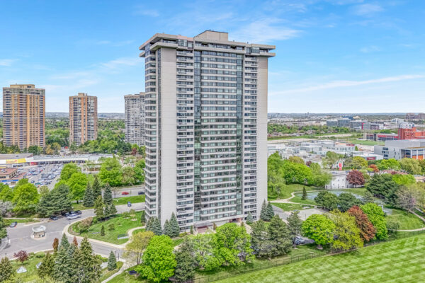 1555-Finch-Avenue-East-#1907-Toronto-Web-Salisbury-2