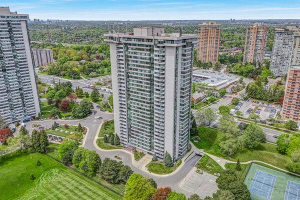 1555-Finch-Avenue-East-#1907-Toronto-Web-Salisbury-4