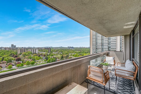 1555-Finch-Avenue-East-#1907-Toronto-Web-Salisbury-45