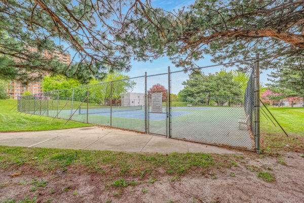 1555-Finch-Avenue-East-#1907-Toronto-Web-Salisbury-62