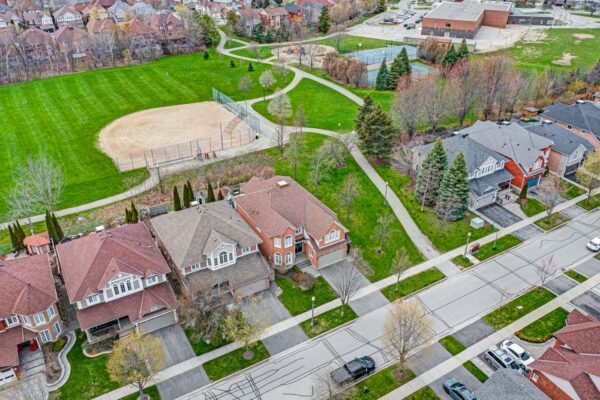 18-Hibbins-Avenue-Ajax-Web-Salisbury-2