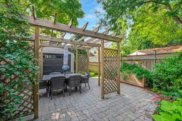 279-Brookdale-Avenue-Toronto-Web-Salisbury-52
