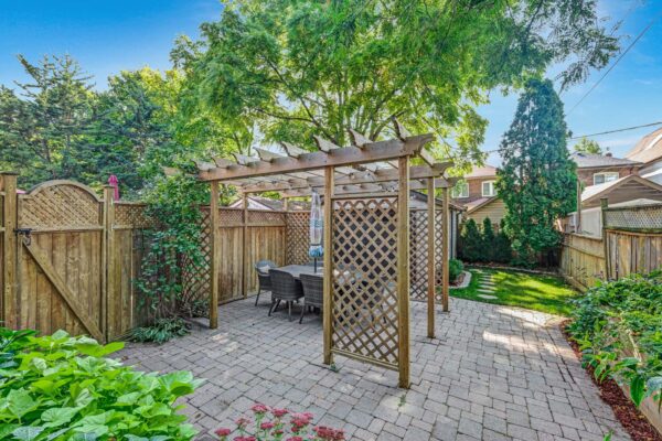 279-Brookdale-Avenue-Toronto-Web-Salisbury-53