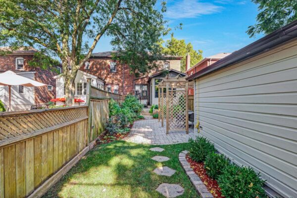 279-Brookdale-Avenue-Toronto-Web-Salisbury-67