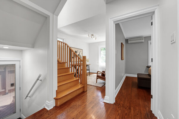 41-Southvale-Drive-Toronto-Web-Salisbury-23