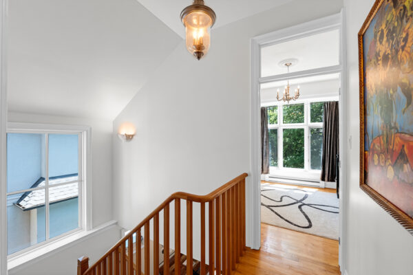 41-Southvale-Drive-Toronto-Web-Salisbury-32