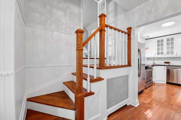 41-Southvale-Drive-Toronto-Web-Salisbury-41
