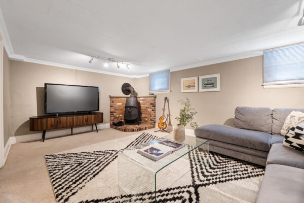 41-Southvale-Drive-Toronto-Web-Salisbury-47