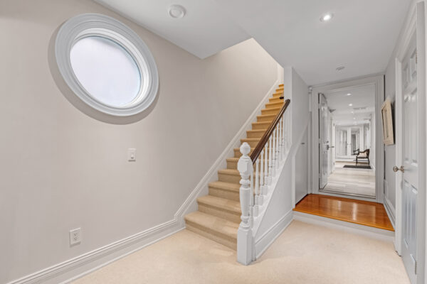 46-Esgore-Drive-Toronto-Web-Salisbury-47