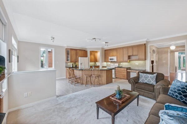50-Button-Crescent-Uxbridge-Web-Salisbury-18