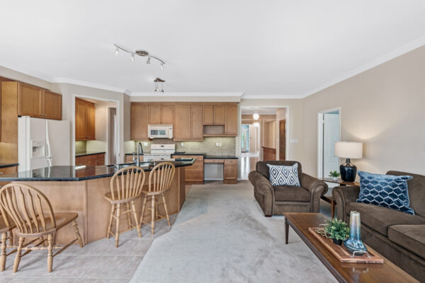 50-Button-Crescent-Uxbridge-Web-Salisbury-26
