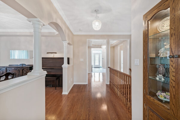 50-Button-Crescent-Uxbridge-Web-Salisbury-29