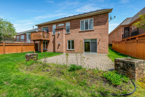 50-Button-Crescent-Uxbridge-Web-Salisbury-55