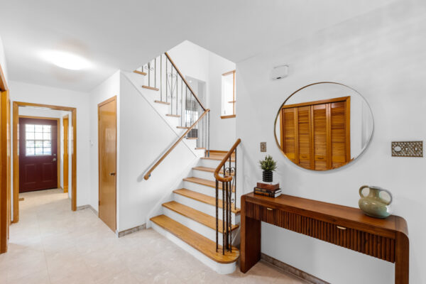 6-Munford-Crescent-Toronto-Web-Salisbury-12