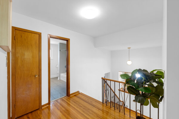 6-Munford-Crescent-Toronto-Web-Salisbury-28