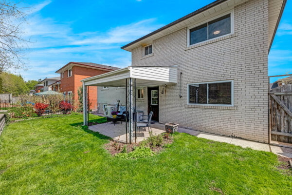 6-Munford-Crescent-Toronto-Web-Salisbury-51