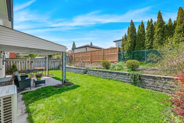 6-Munford-Crescent-Toronto-Web-Salisbury-53