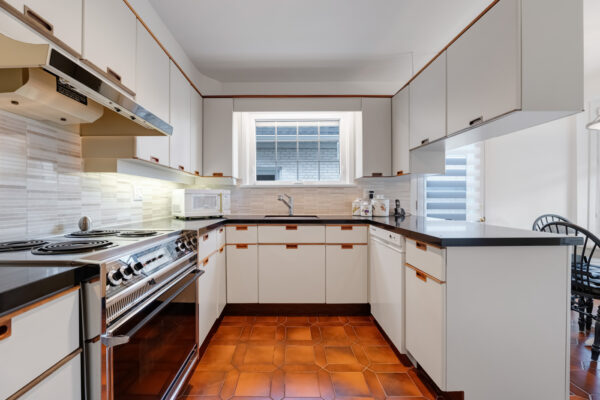 88-Page-Avenue-Toronto-Web-Salisbury-21