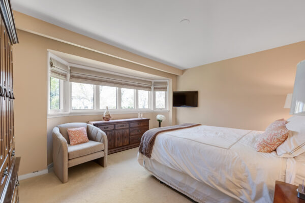 88-Page-Avenue-Toronto-Web-Salisbury-34