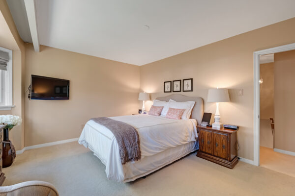 88-Page-Avenue-Toronto-Web-Salisbury-35