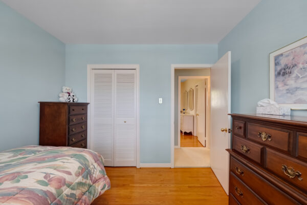88-Page-Avenue-Toronto-Web-Salisbury-41