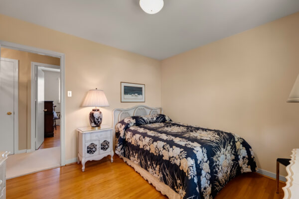 88-Page-Avenue-Toronto-Web-Salisbury-43