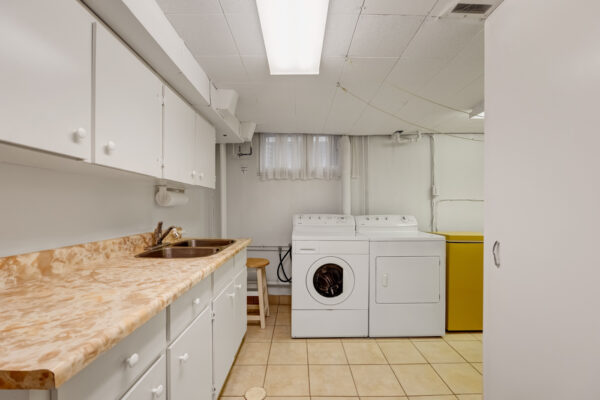 88-Page-Avenue-Toronto-Web-Salisbury-56