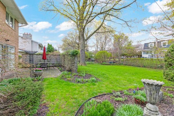 88-Page-Avenue-Toronto-Web-Salisbury-60