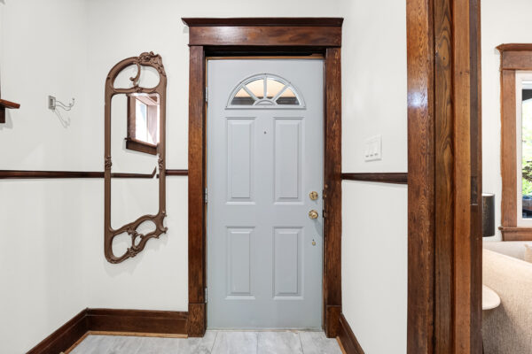 90-Roselawn-Avenue-Toronto-Web-Salisbury-12