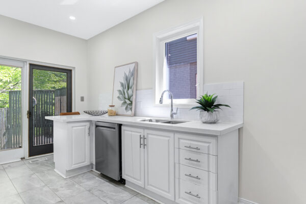 90-Roselawn-Avenue-Toronto-Web-Salisbury-22