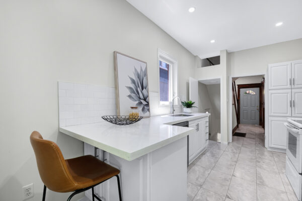 90-Roselawn-Avenue-Toronto-Web-Salisbury-27