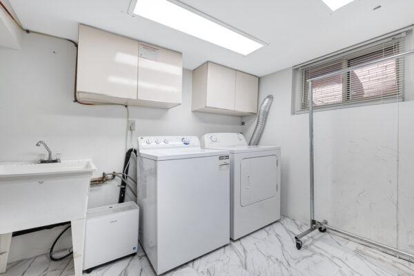 90-Roselawn-Avenue-Toronto-Web-Salisbury-50