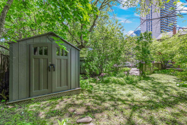 90-Roselawn-Avenue-Toronto-Web-Salisbury-60