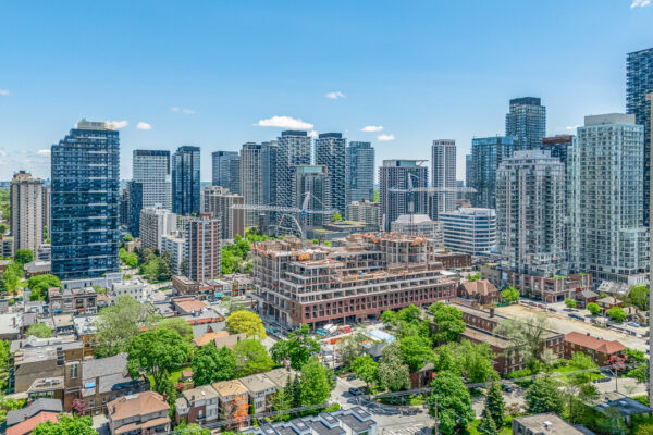 90-Roselawn-Avenue-Toronto-Web-Salisbury-66