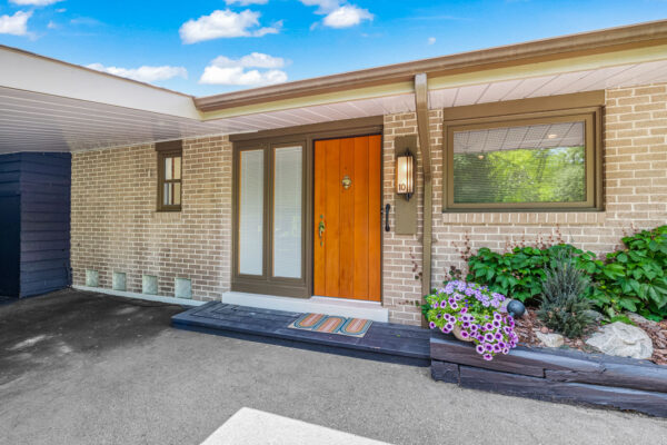 10-Oakley-Boulevard-Toronto-Web-Salisbury-10
