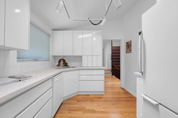 10-Oakley-Boulevard-Toronto-Web-Salisbury-26