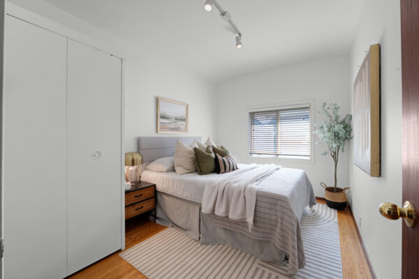 10-Oakley-Boulevard-Toronto-Web-Salisbury-34