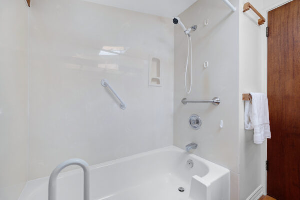 10-Oakley-Boulevard-Toronto-Web-Salisbury-37