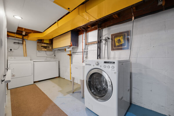10-Oakley-Boulevard-Toronto-Web-Salisbury-51